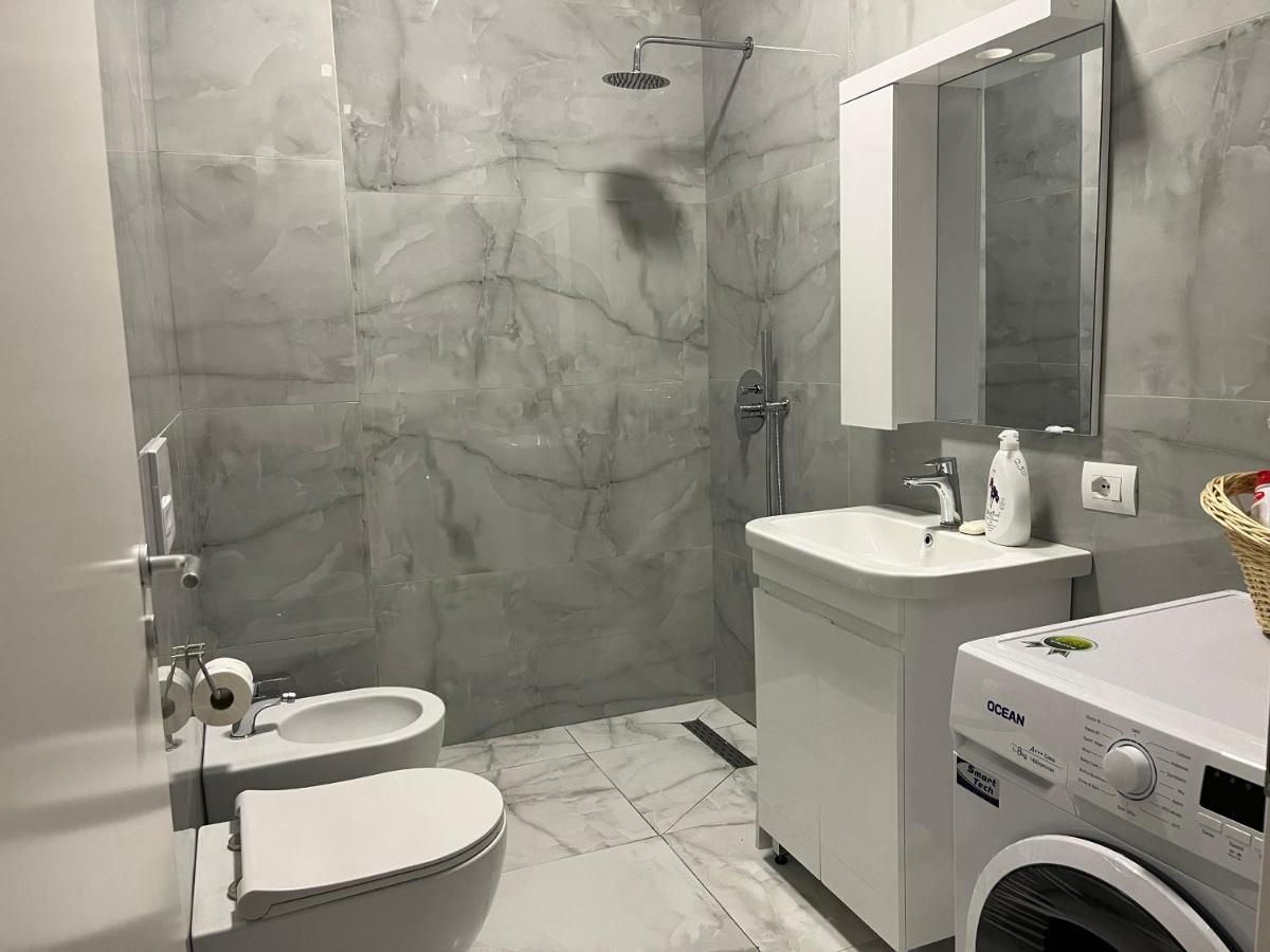 Comfy Nest Apartment- Free Parking 地拉那 外观 照片