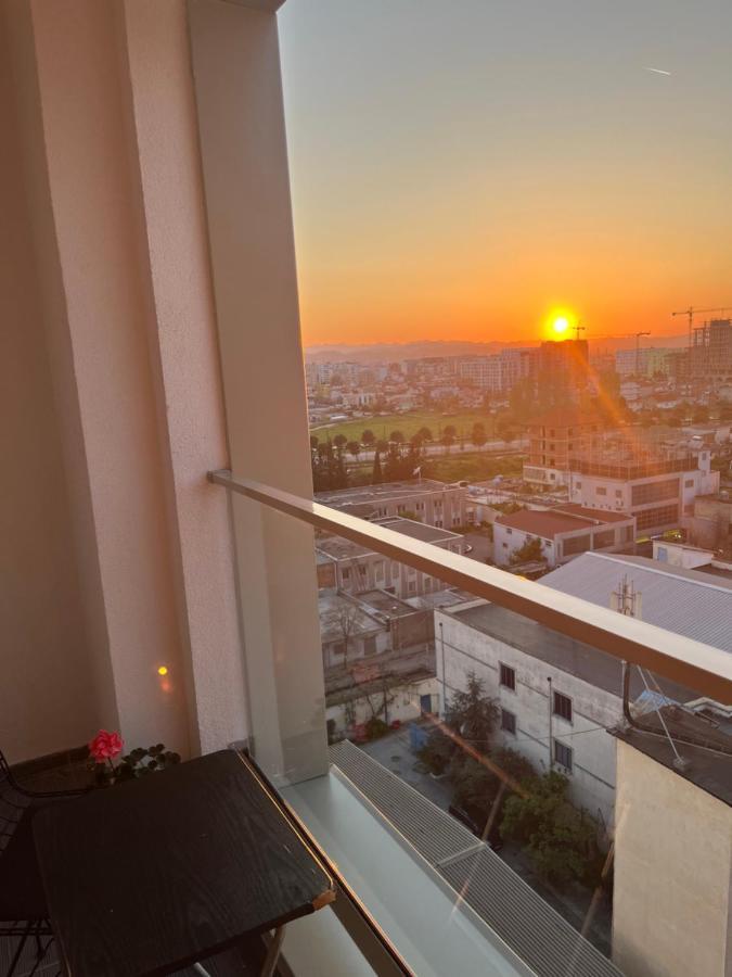 Comfy Nest Apartment- Free Parking 地拉那 外观 照片