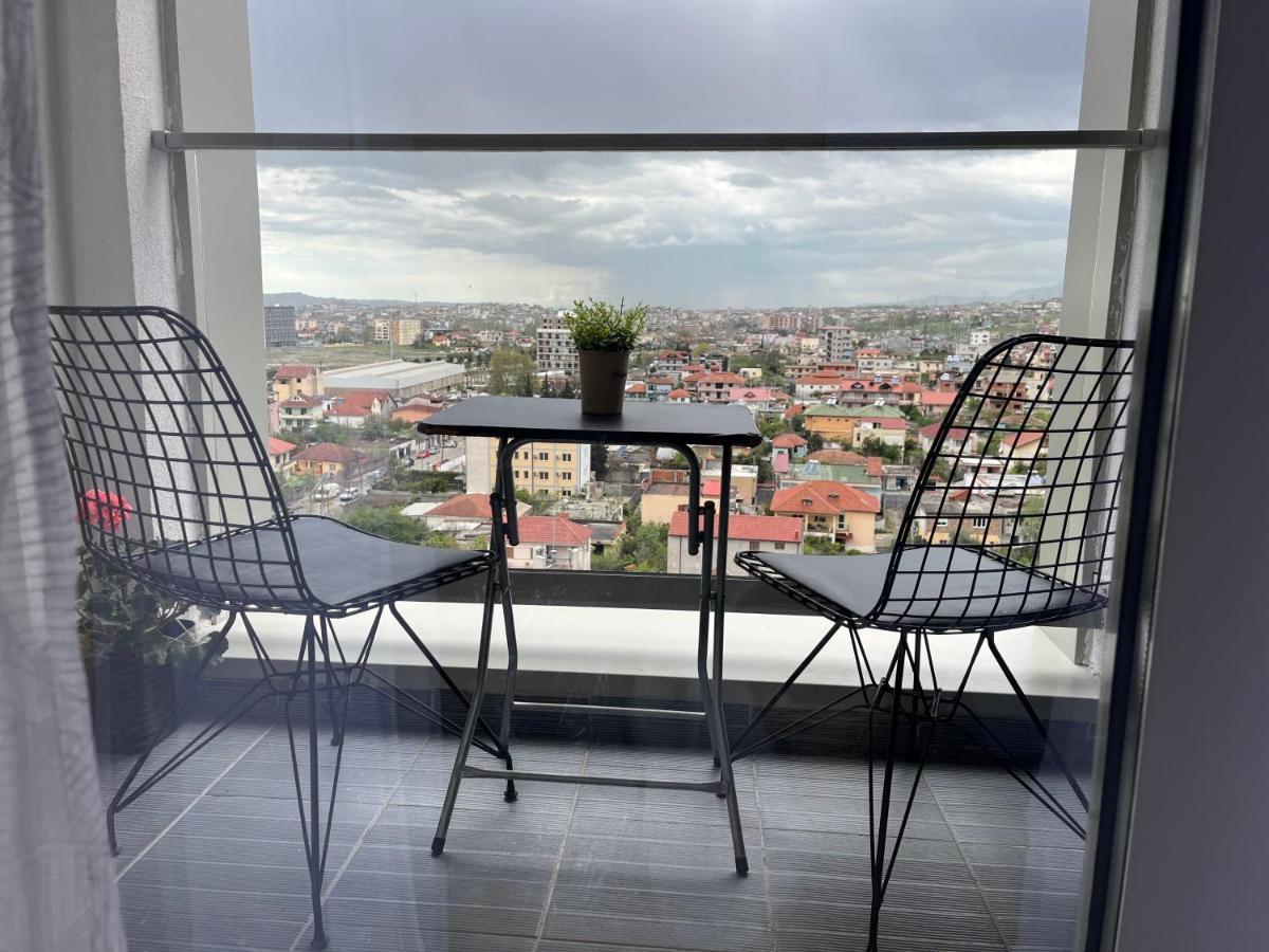 Comfy Nest Apartment- Free Parking 地拉那 外观 照片